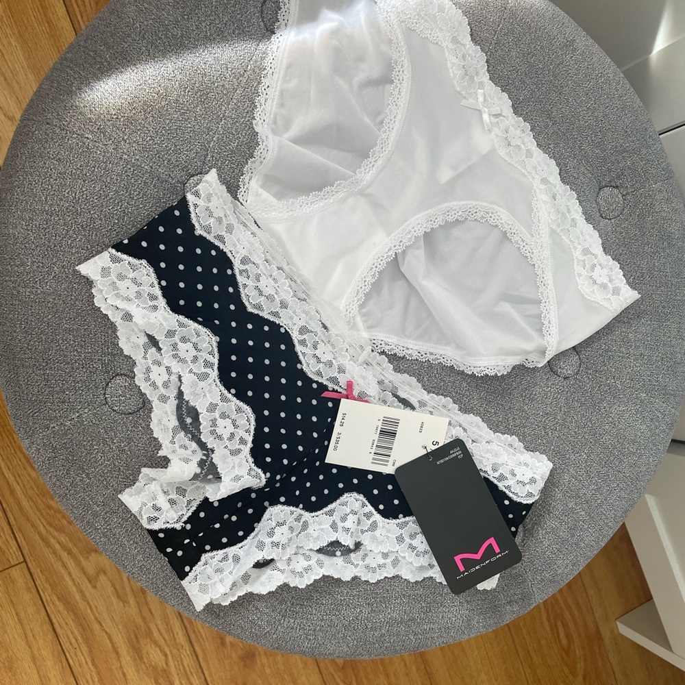 Women's Polka Dot and White Lace Panty Set of 2